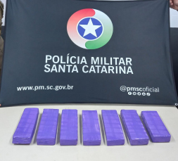 Notícia - PM apreende mais de 4 quilos de maconha em Criciúma