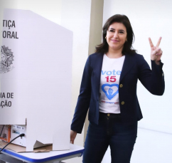 Notícia - Simone Tebet vota em Campo Grande