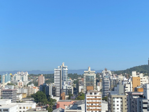 Notícia - Dia do voto será de calor e tempo instável no Sul de SC