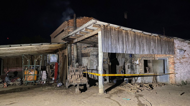 Notícia - Estufa de fumo é atingida por incêndio Morro Grande