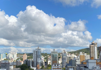 Notícia - Fim de semana será de tempo chuvoso em Criciúma e região