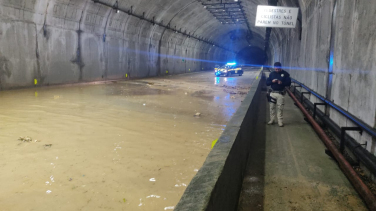 Notícia - BR-101: Duas faixas liberadas no túnel do Morro do Boi 