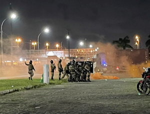 Notícia - BR-101: Após bloqueios, rodovias são liberadas em SC (FOTOS)