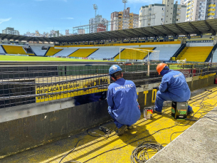 Notícia - Tigre instala grades de proteção no Heriberto Hülse 