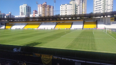 Notícia - Criciúma x Brusque - Em final inédita, equipes começam a decidir o título do Estadual