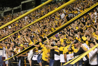 Notícia - Em um minuto, torcida do Criciúma esgota ingressos para jogo em Brusque