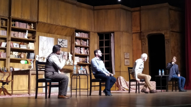 Notícia - Padre Thiago e Artur Cipriano sobem no palco do Teatro Elias Angeloni para debater Freud