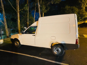 Notícia - Criciúma: ladrão é preso tentando furtar Fiat Fiorino no bairro Pinheirinho