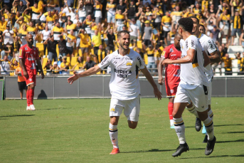 Notícia - Fellipe Mateus atinge marca histórica com a camisa do Criciúma