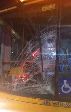 Notícia - Jovem é atropelado por ônibus amarelinho na Avenida Centenário