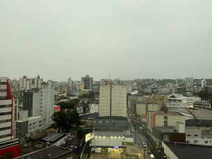 Notícia - Márcio Sônego: chuva dá uma trégua e terça-feira tem previsão de aberturas de sol (ÁUDIO)