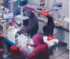 Notícia - Dupla é presa em flagrante após roubar supermercado no bairro Mãe Luzia