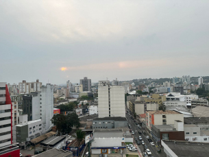 Notícia - Márcio Sônego: termômetros devem chegar na casa dos 30ºC nesta terça-feira (ÁUDIO)