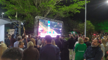 Notícia - Pronta para receber famílias em Criciúma, Praça do Congresso é revitalizada