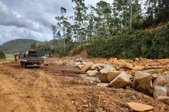 Notícia - Obras ganham ritmo na SC-108, de Jacinto Machado a Praia Grande