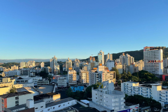 Notícia - Semana começa com sol e aumento das temperaturas na região 