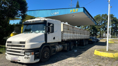 Notícia - Carreta com donativos para o RS é apreendida com toneladas de maconha na BR-101