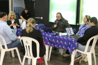 Notícia - Rádio Som Maior faz cobertura especial pelo aniversário da Unesc