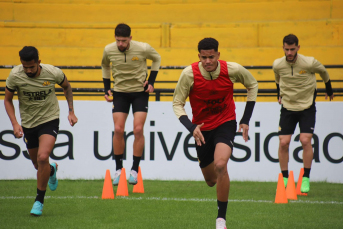 Notícia - Criciúma faz último treino antes de viagem para SP