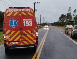 Notícia - Acidente envolvendo trator e moto deixa homem ferido em Jaguaruna