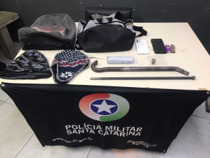 Notícia - Polícia Militar de Siderópolis prende suspeitos de furto em empresa no Centro