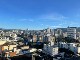 Notícia - Quarta deve ser de sol com aumento das temperaturas