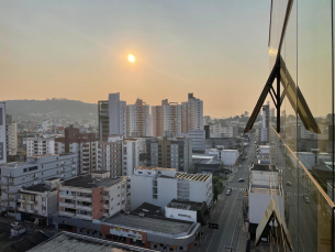 Notícia - Segunda-feira será marcada por calor intenso em Criciúma