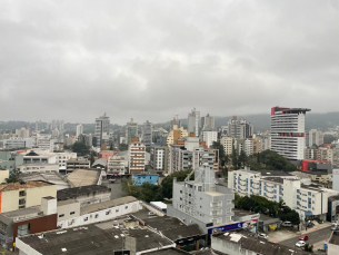 Notícia - Terça será nublada com risco de chuva no Sul de SC