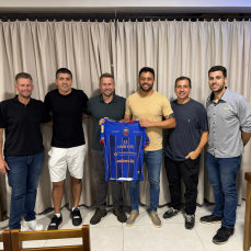 Notícia - Marcinho, ex Criciúma e Corinthians é o novo técnico do Içara FC