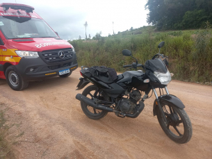 Notícia - Acidente entre motos em Sangão deixa duas feridas, incluindo grávida