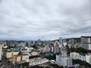 Notícia - ((Áudio)) Temperaturas amenas e sem chuva para a região nesta quinta-feira