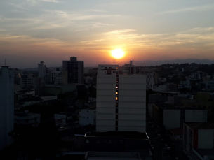 Notícia - Uma segunda-feira com até 38ºC na região