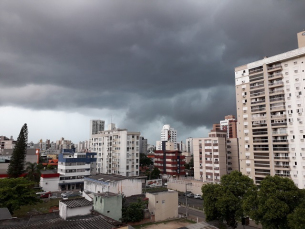 Notícia - Defesa Civil reforça alerta de temporais em SC