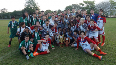 Notícia - Bairro da Juventude é campeão do Moleque Bom de Bola