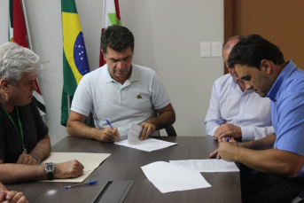 Notícia - Janeiro iniciará com enfrentamento entre Prefeitura e Casan