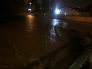 Notícia - Água subiu, alerta na Vila Francesa (VÍDEO)