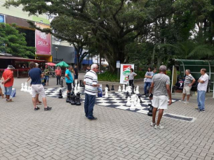 Notícia - Xadrez em Movimento movimenta a praça Nereu