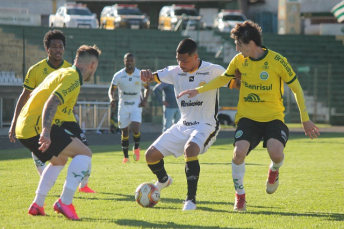 Notícia - Criciúma perde a primeira na Série C