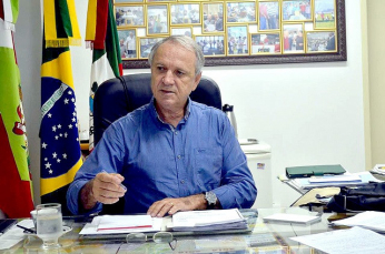 Notícia - Câmara rejeita contas do prefeito de Sombrio