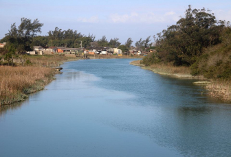 Notícia - Ações humanas influenciam nas águas de rios e mares