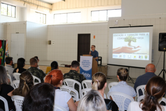 Notícia - Meio ambiente pauta professores de Cocal do Sul