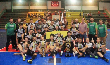 Notícia - Gato Preto/Morretes e Craques da Bola são campeões do futsal de Maracajá