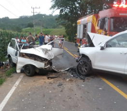 Notícia - Acidente em Armazém deixa dois feridos 