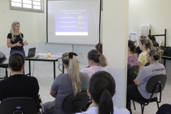 Notícia - CEIs de Forquilhinha recebem reforço na prevenção à meningite