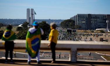 Notícia - Esplanada dos Ministérios recebe duas manifestações neste domingo