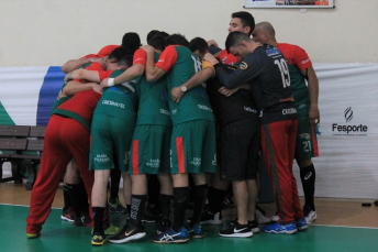 Notícia - Handebol masculino de Criciúma promove arrecadação de agasalhos