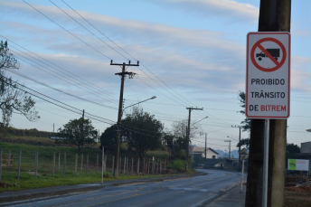 Notícia - A partir de setembro, veículos pesados proibidos na Rodovia Tranquilo Sartor