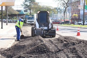 Notícia - Obras de revitalização da Avenida Centenário reiniciam