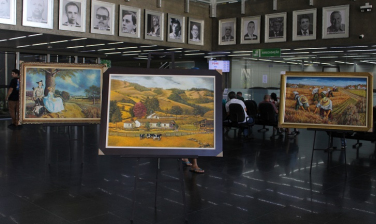 Notícia - FCC realiza exposição de quadros no Paço Municipal Marcos Rovaris