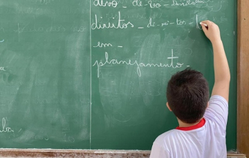 Notícia - Criciúma: Estrangeiros têm oferta de aulas de Língua Portuguesa